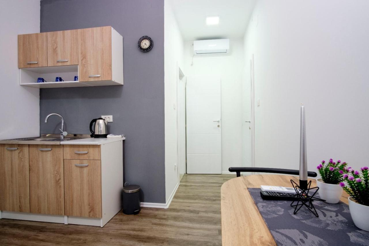 Ana Rooms ยูบุสกี ภายนอก รูปภาพ